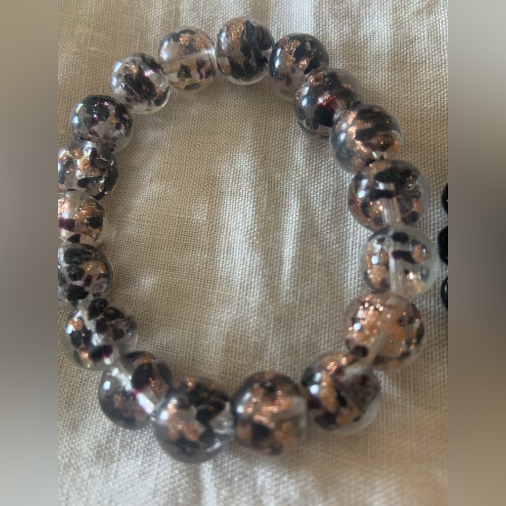 2 beaded ⭐️bracelets - Picture 2 of 4